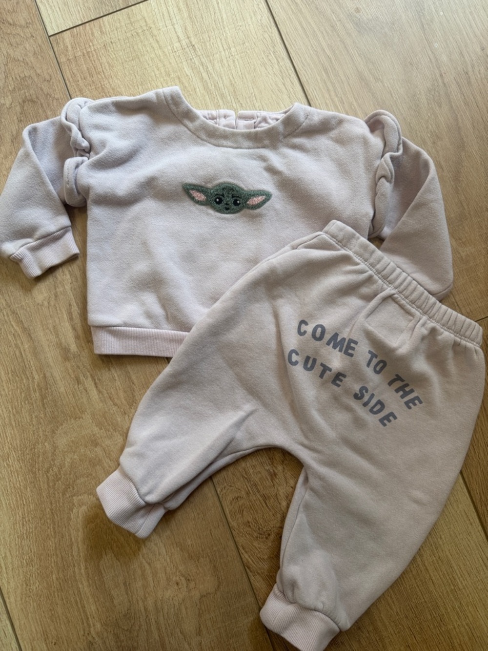 GAP Baby Sweatshirt in Light Pink with Green Baby Yoda Patch Star Wars